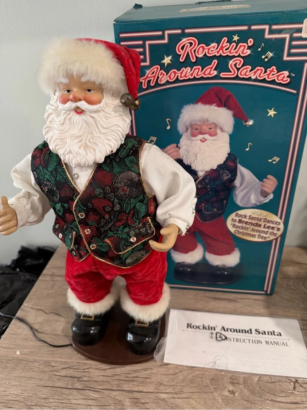 1999 Animated Rockin' Around Santa Claus Brenda Lee Christmas Figure Dancing